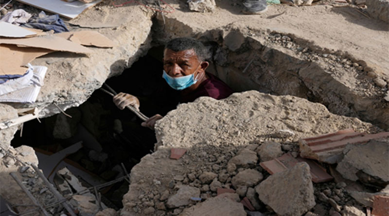 TERREMOTOS, CORRUPCIÓN Y MUERTE:…